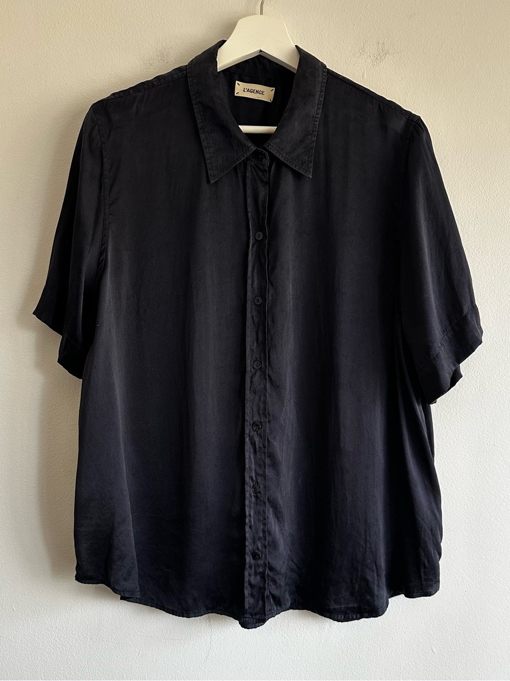 L'AGENCE 100% Silk Blue Navy Short-Sleeve Button-Down Shirt Size Large